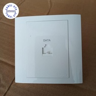 HAGER WXET1RJ5 Outlet LAN Cat.5e / Faceplate Data Cat.5e Lengkap Modular Hager