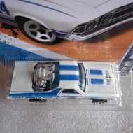 HW Hot Wheels 68 El Camino. 68 Chevy El Camino. Card Street Series MainHW 2011.