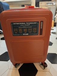 American tourister
