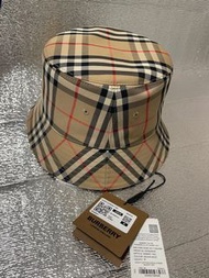 BURBERRY 格紋漁夫帽