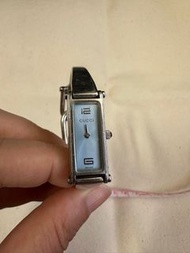 古馳GUCCI 1500L｜細長方形經典｜水藍色｜手環女用錶|絕版｜經典