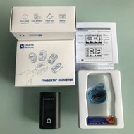 Creative Medical Fingertips  Oximeter 血氧及脈膊測量儀/測量器