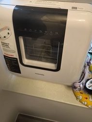 Toshiba 桌面式洗碗機
