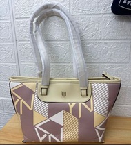 泰國 LYN 啡黃色皮革 單咩袋