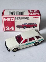 100% 原裝 日本製 TOMICA 紅白盒 BLUEBIRD WAGON F17 大和百貨特注版，人格保證絕對冇翻件、再焗油、複製外盒及貼紙，內件非常高質素肯定有90%以上新淨，完全冇花影相放大之後