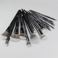 Sephora's new 16-piece ultra-luxurious makeup brush set essential makeup tools for beginners and novices alike