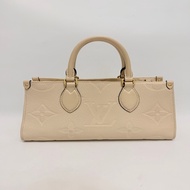 LV ONTHEGO EAST WEST 白色