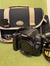 Nikon D5000 starter kit