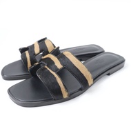 愛馬仕 Oran 平底穆勒涼鞋，小馬皮和黑色ブラウン， 37.5 碼，狀況極佳，帶鞋盒和防塵袋，正品，意大利製造，女款。