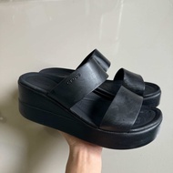 CROCS BROOKLYN MID WEDGE รองเท้ามือสองของแท้ sz.39