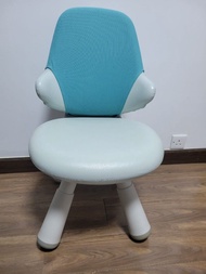 Iloom  藍色兒童成長學童椅