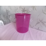 TUPPERWARE ONE TOUCH