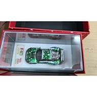 [Ready Stock Orphans] Car Demon King Christmas F40 1/64 Car Model, Almost Brand New, Including Acryl