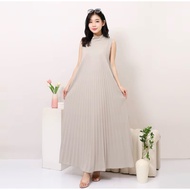 ELDIKA HQ - Sleeveless pleated dress in code Oatmeal size L (PRE-LOVED)