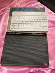 10.5  iPad Pro 套 6成新 連藍牙鍵盤