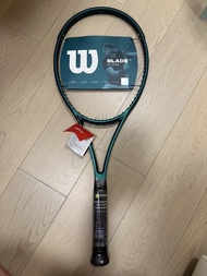 Wilson Blade 98 18x20 V9 Tennis Racket