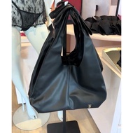 VS Victor1a's S3cret Tote bag XL Size from US