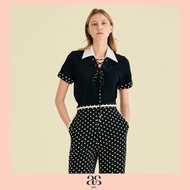 [asv ss25] Renee T-Shirt เสื้อยืดผู้หญิง แขนสั้น คอปกและปลายแขนเสื้อแต่งผ้าทวีต ดีเทลเชือกร้อยไขว้ด้