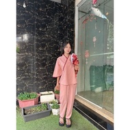 Japanese women's linen outfit