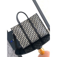 East-West Handbag Chang Crossbody Shoulder Bag Portable Handbag PWE9