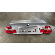 BMW E46 320i facelift rear bonnet with tail lamp one set complete