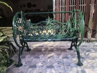 ชิงช้าอัลลอยด์สีเขียวมะกอก  เสน่ห์แบบวินเทจจาก Lake Como