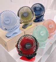 Quạt tích điện Yoobao- Quạt kẹp xe đẩynôicũi xoay 360 độpin 6400mahquạt liên tục trong 32 giờ