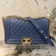 CHANEL深藍牛皮BOY25