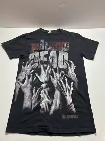 2013 The Walking Dead AMC Promo Zombie Hands Huddle T-Shirt Size Small