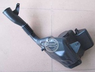 Suitable for Mercedes-Benz W204 GLK200 GLK260 GLK280 GLK300 GLK350 Wiper Spray Can