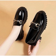 Women's loafers, luxurious soft leather cross-zip shoes