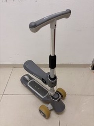 三輪滑板車