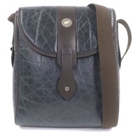 成色好，HUNTING WORLD Battuecloth 皮革單肩包，金屬標誌，海軍藍，男款