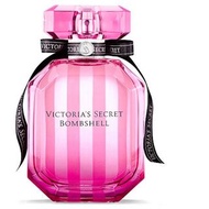 Victoria's Secret 香水Bombshell係美國最熱賣最搶手，噴完成身香噴噴💁‍♀，香味 keep 足一日🕛💃🔝  ✨ ✨✨✨✨✨✨ 香型：花果香味 備註：紫色百香果，香格里拉牡丹和香草蘭花 ✨✨✨✨✨✨✨