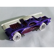 Hotwheels Two-Face DC Universe Loose Racing Expert