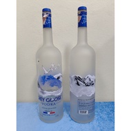 Vodka Grey Goose 1.75L Empty Bottle This Model Is A Classic Item That Many People Are Looking For.