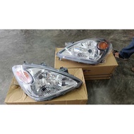 TOYOTA AVANZA 2004-2005 HEAD LAMP / LAMPU DEPAN (1ST MODEL)