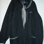 Berghaus 黑色 goretex (減價)