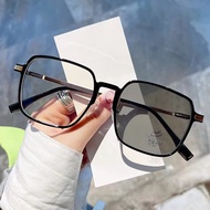 Membaca kacamata +0.5 ~ +4.0 kacamata Photocromic anti radiasi kelas komposit kacamata anti biru ca