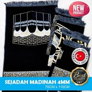 Sejadah Madinah 4mm (70CM x 110CM) / Sejadah Berambu / Sejadah Kiswah Mekah / Prayer Mat