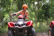 Naik ATV Quad Bike Bali dengan Aloha Swing Opsional di Ubud
