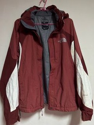 The north face hyvent 雨衣对女性来说