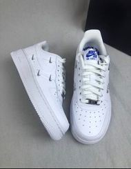 全新正品Nike Air Force 1 07 LX"Chrome Luxe" 四鈎純色 低幫板鞋 白藍