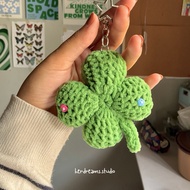 Herdreams.studio | Four Leaf Clover - Clover Leaf Keychain Crochet
