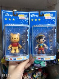 日本絕版中古罕見 小熊維尼 維尼熊 Winnie the Pooh 木偶奇遇記唐老鴨黛絲Daisy鋼牙與大鼻公仔積木人smile snap吊卡super rockin擺設。可鎖匙扣掛件吊飾。Be@rb