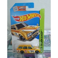 Hot Wheels 2015 71' Datsun Bluebird 510 Wagon