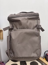 MUJI 防潑水上掀式後背包 28L 深米色