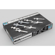 TRUMPETER Missile (U.S. Aircraft "W") Trumpeter | No. 03306 | 1:32