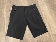 Houdini MTM thrill twill 深藍短褲 女 XS