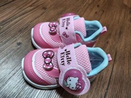 台灣製hello kitty電燈鞋，全新，新電池隔板尚未抽出，原價買490，賣350，尺寸14號